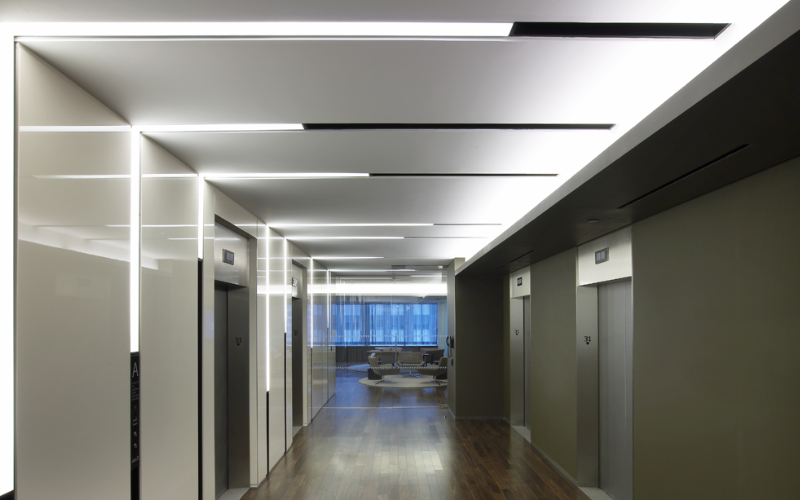 recessed led extrusion aluminum profile use in corridor.png